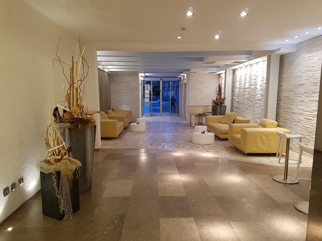 Hotel Sorriso Milano Marittima Luaran gambar