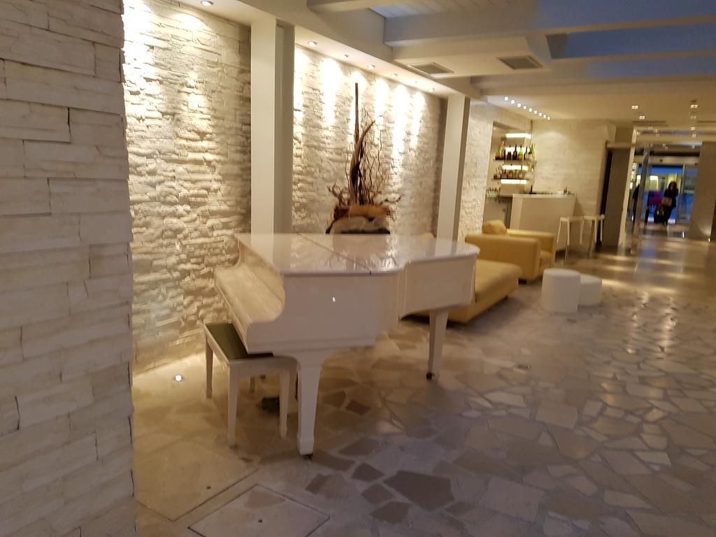 Hotel Sorriso Milano Marittima Luaran gambar